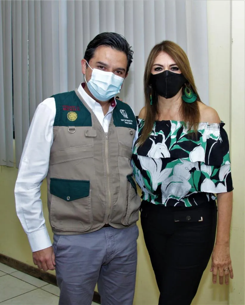 ZOÉ ROBLEDO Y ROSY URBINA SIGUEN FORTALECIENDO LA VACUNACIÓN POR EL COVID-19