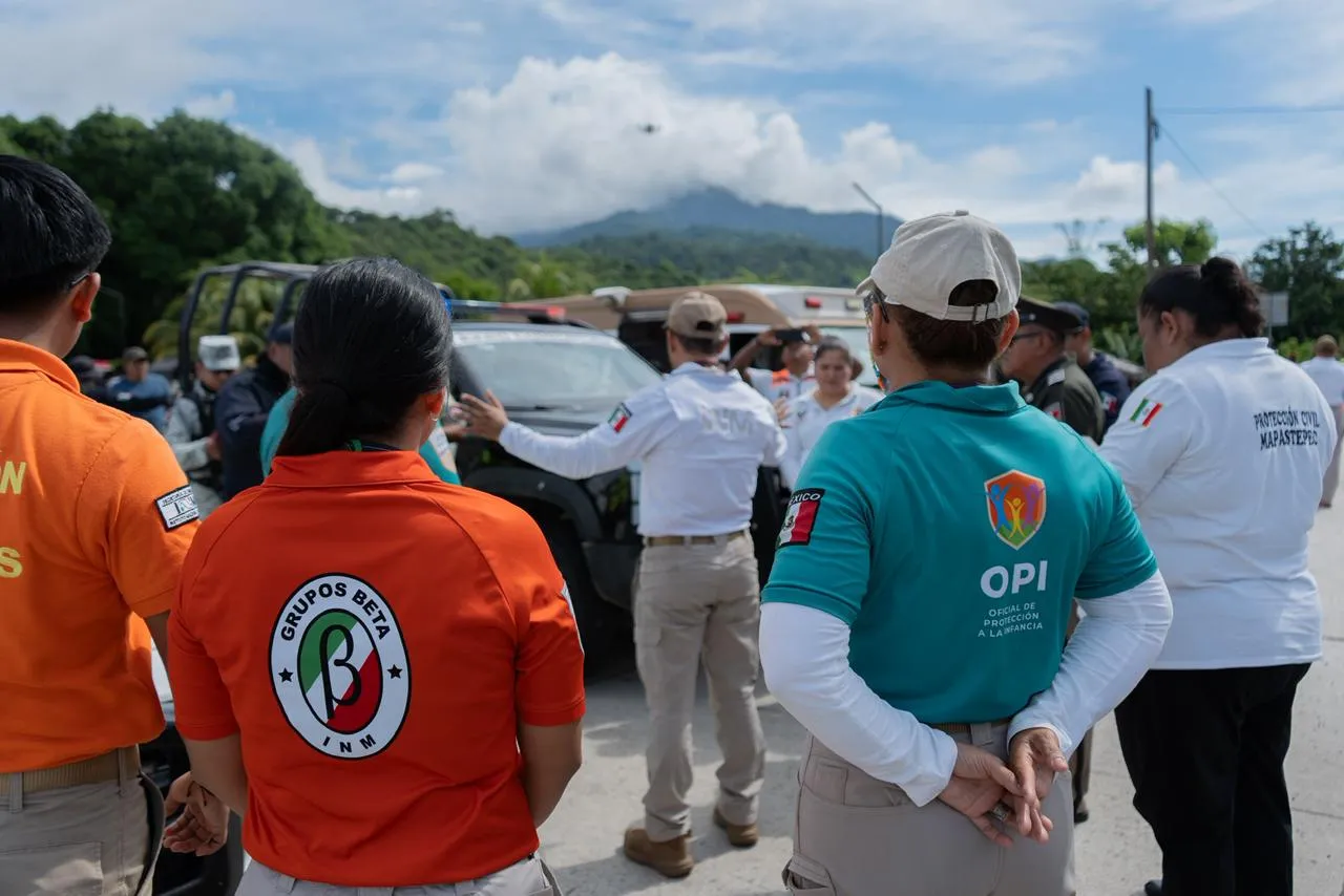 Atienden a más de un centenar de migrantes en oficinas del INM en Tapachula