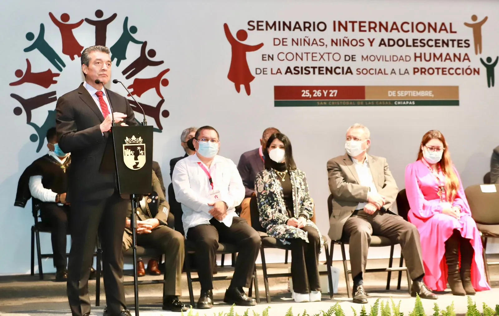 Inaugura Rutilio Escandón seminario para fortalecer atención a niñas, niños y adolescentes migrantes