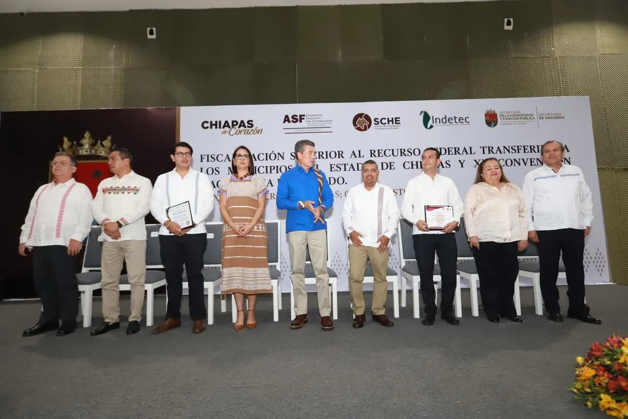 Participa Rutilio Escandón en la XII Convención Hacendaria del Estado