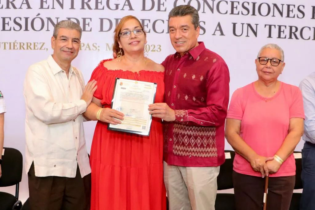 Entrega de concesiones no es una dádiva sino justicia para el sector transportista: Rutilio Escandón