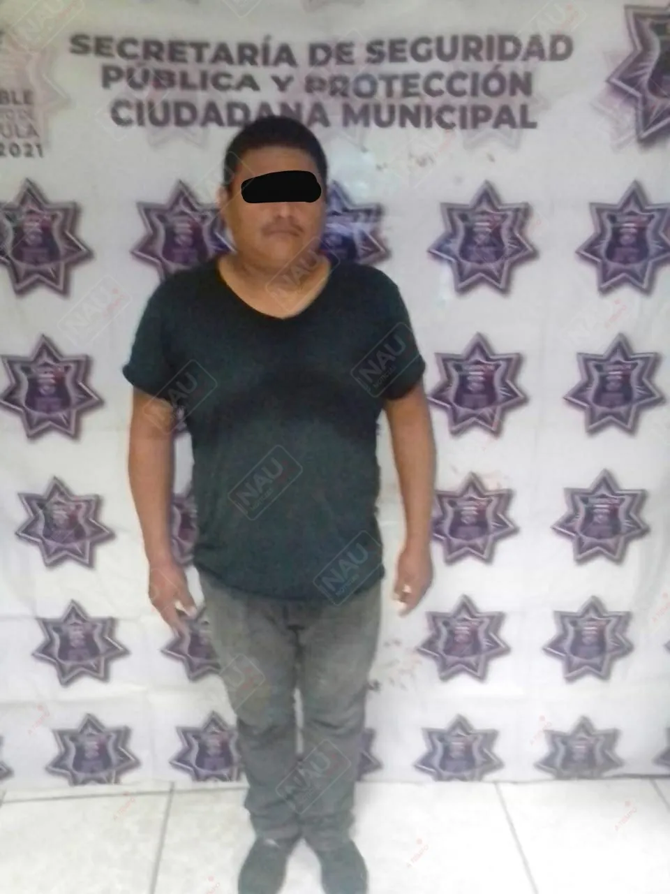 Agarró a golpes a su esposa