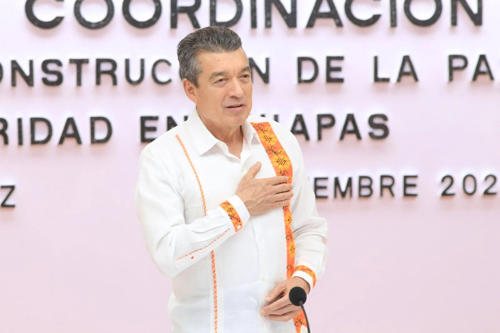 Destaca Rutilio Escandón entrega de obras carreteras, caminos y puentes en el Soconusco y Los Llanos