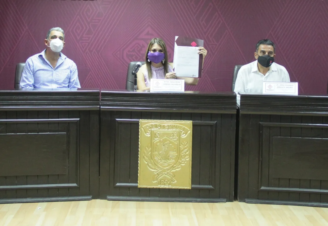AYUNTAMIENTO DE TAPACHULA FIRMA CONVENIO CON INSUS PARA LA REGULARIZACIÓN DE LA TENENCIA DE LA TIERRA