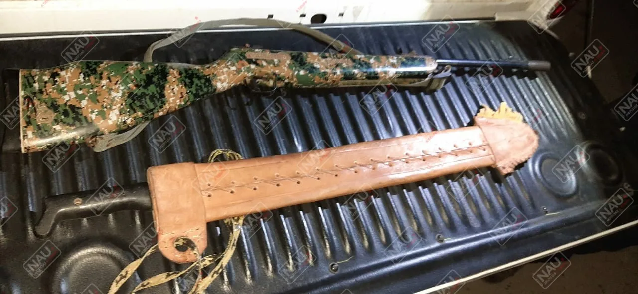 Golpeó a su pareja y la amenazaba con un machete y un rifle si lo denunciaba