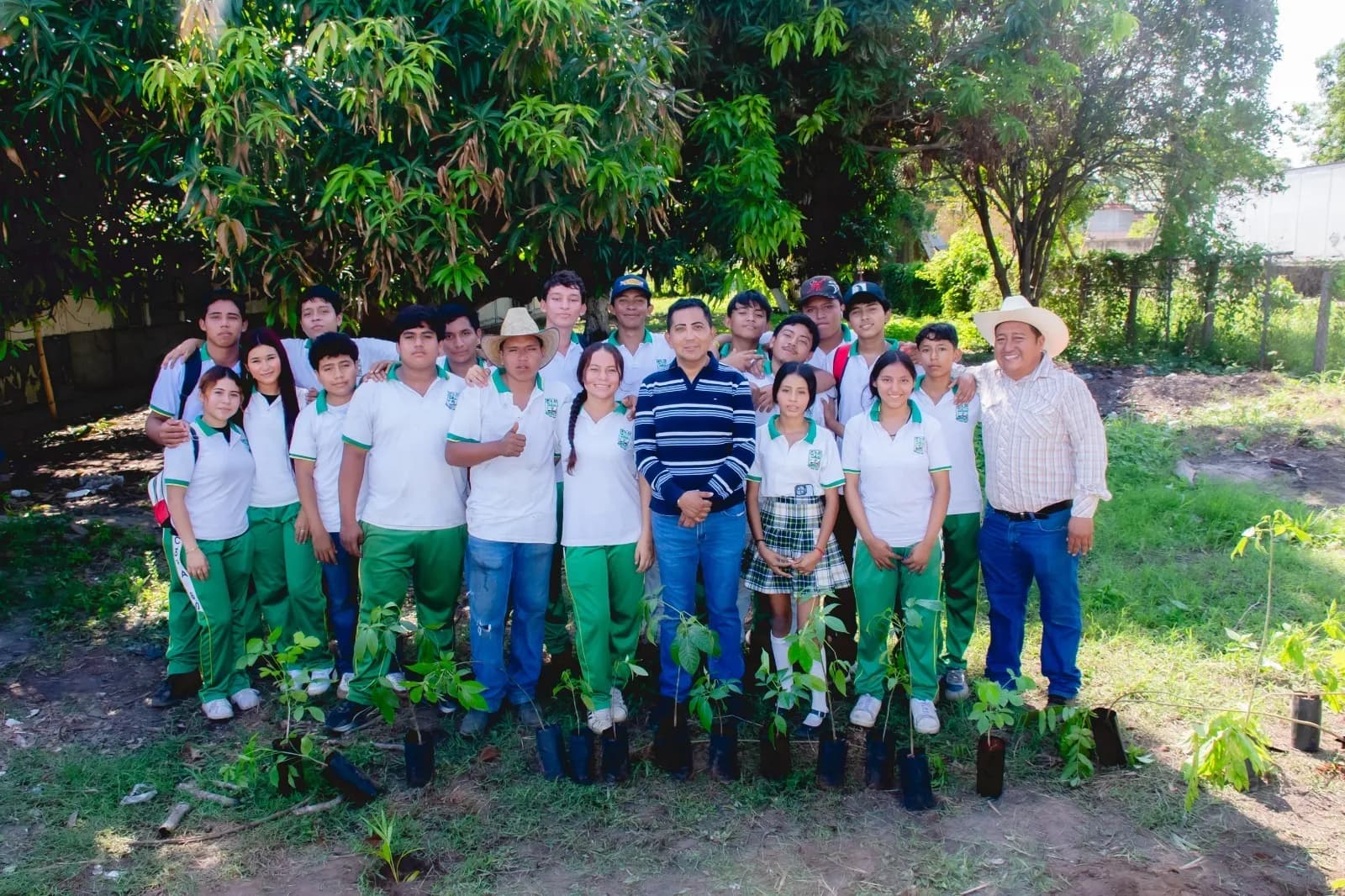 Suchiate se suma a la Jornada Estatal de Reforestación en el CBTA No. 60