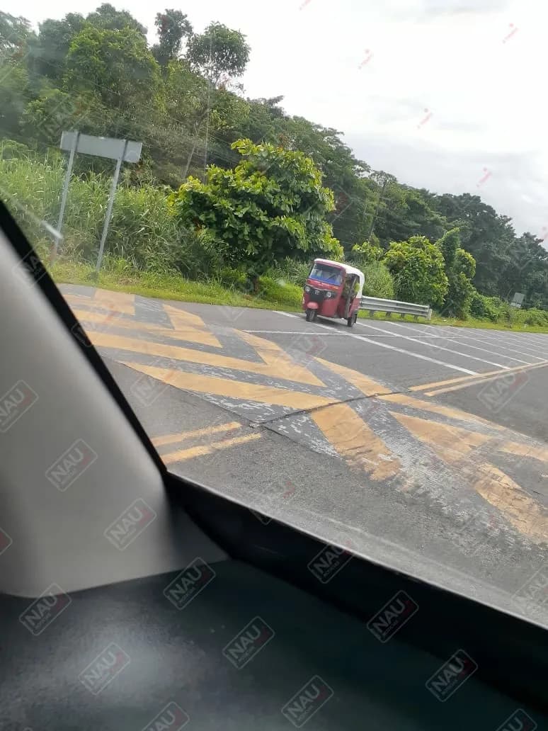 Moto taxis y tuc tuc se apoderan de vías federales ante omisión de la Policía Federal