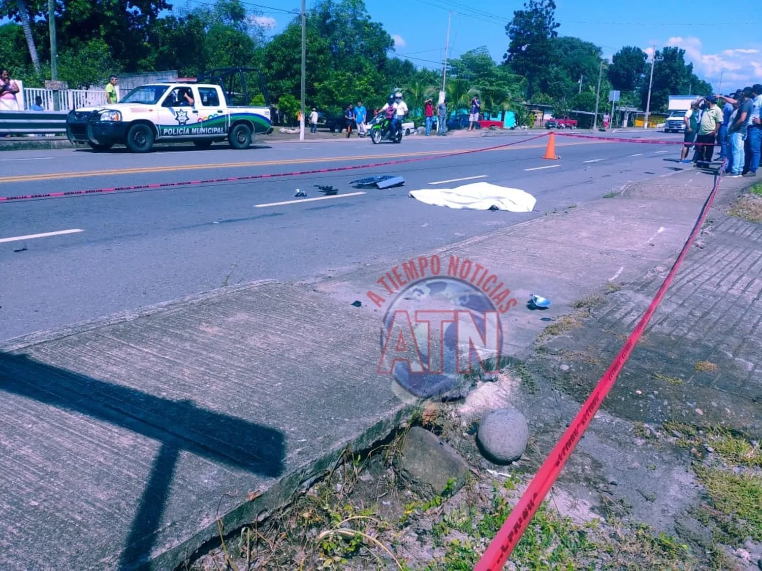 Una combi colectiva presuntamente fue el responsable del accidente donde una persona perdió la vida