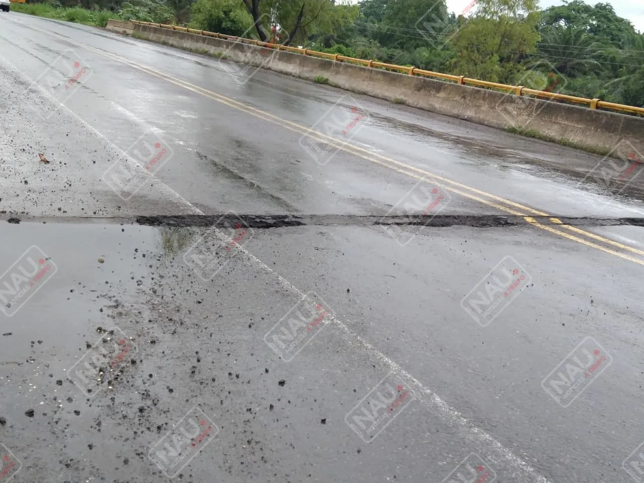 Se abre grieta en el puente Coatán del Libramiento Sur Poniente