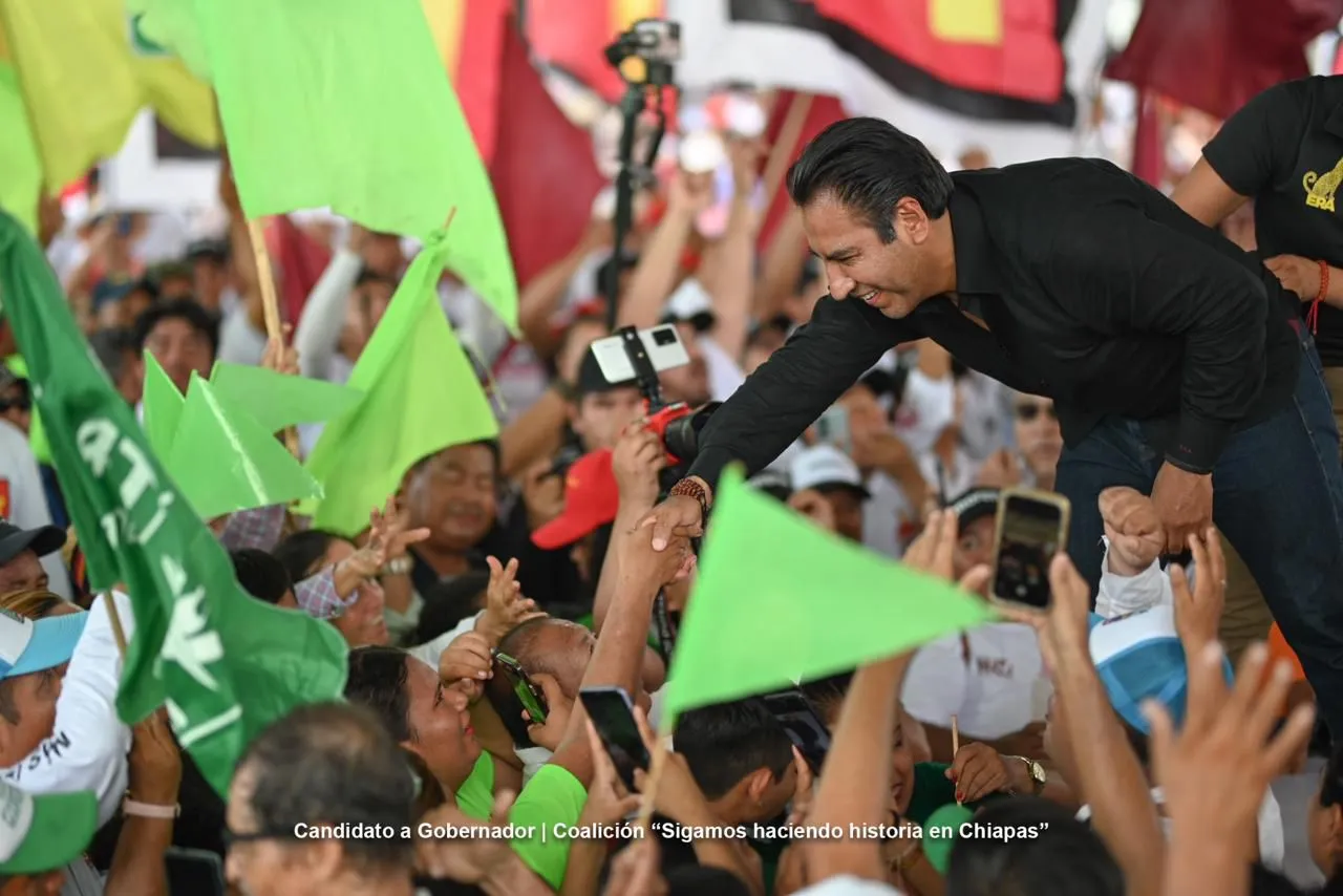 Eduardo Ramírez cierra con éxito rotundo en Tapachula.