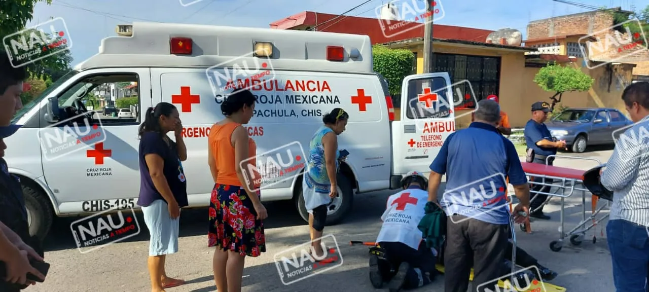 Joven motociclista se accidento al atravesarle un canino .