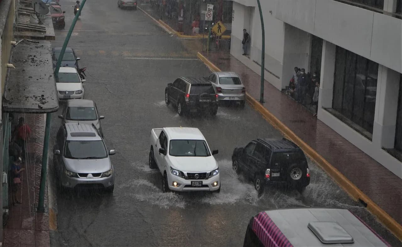 PIDEN A LA POBLACIÓN DE TAPACHULA PREPARARSE POR TEMPORADA DE LLUVIAS