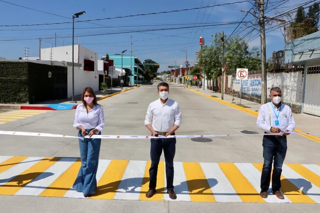 PAVIMENTACIÓN DE CALLES EN TAPACHULA AUMENTA MOVILIDAD, SEGURIDAD Y PLUSVALÍA