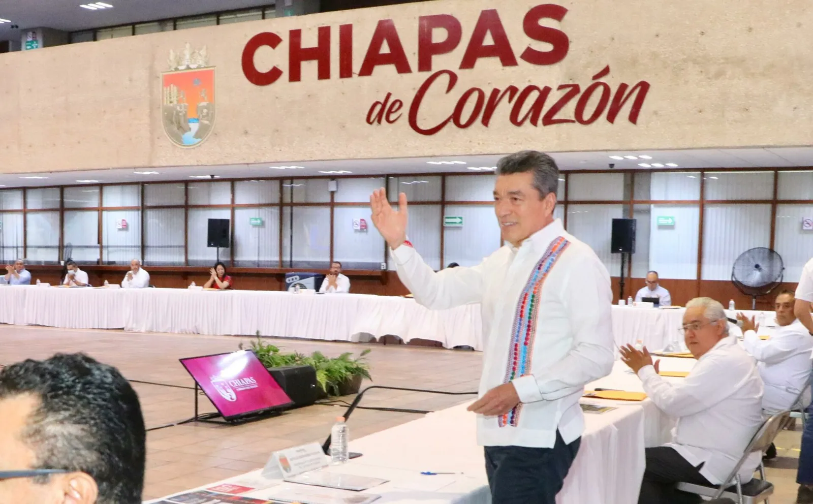 Exhortan a fucionarios estatales a no intervenir en campañas electorales o renunciar a su cargo