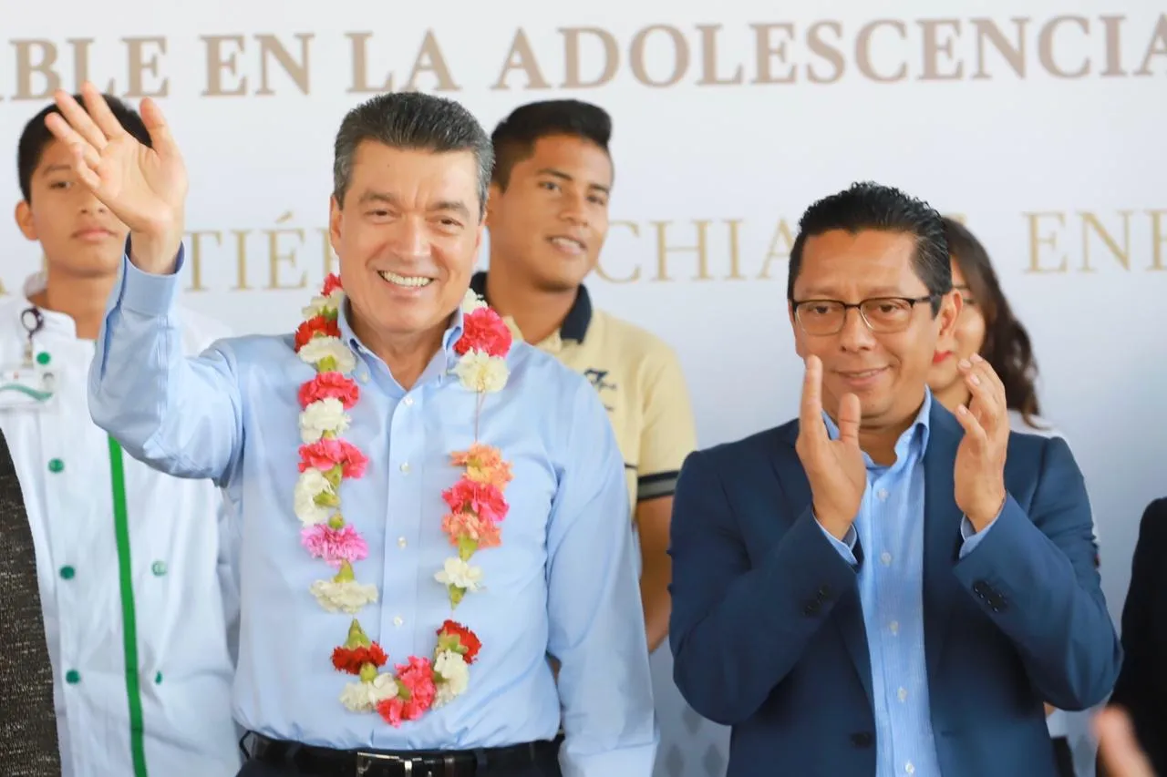En las escuelas de Chiapas no hay cabida para la violencia y las adicciones: Llaven