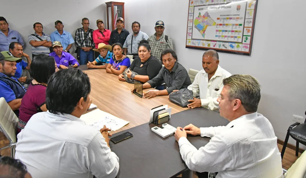 Se reúnen Ismael Brito y comisariados ejidales de Cintalapa