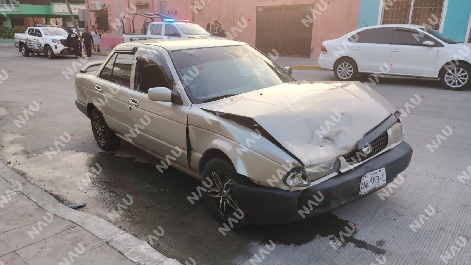 Fuerte choque en el centro de Tapachula deja a dos menores lesionadas y cuantiosos daños