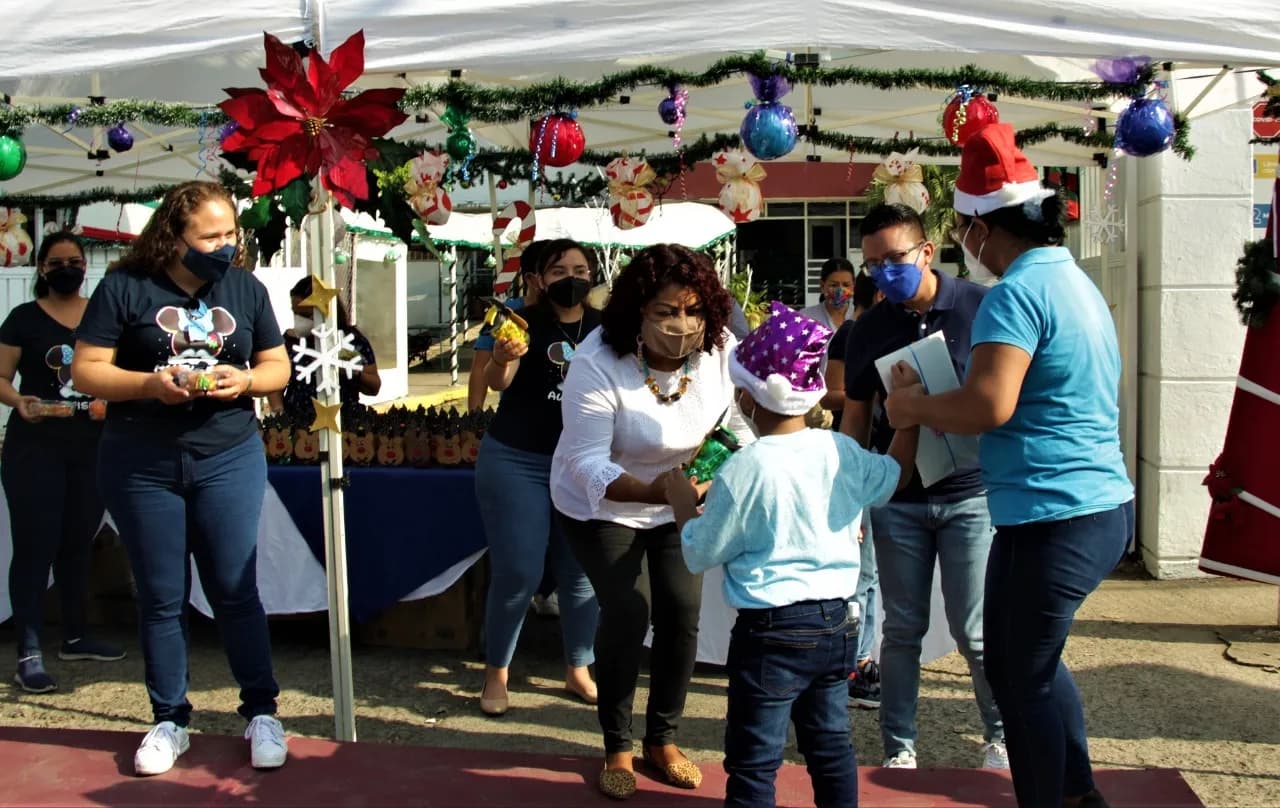 DIF TAPACHULA FESTEJA CON POSADA-CARAVANA A NIÑOS CON AUTISMO