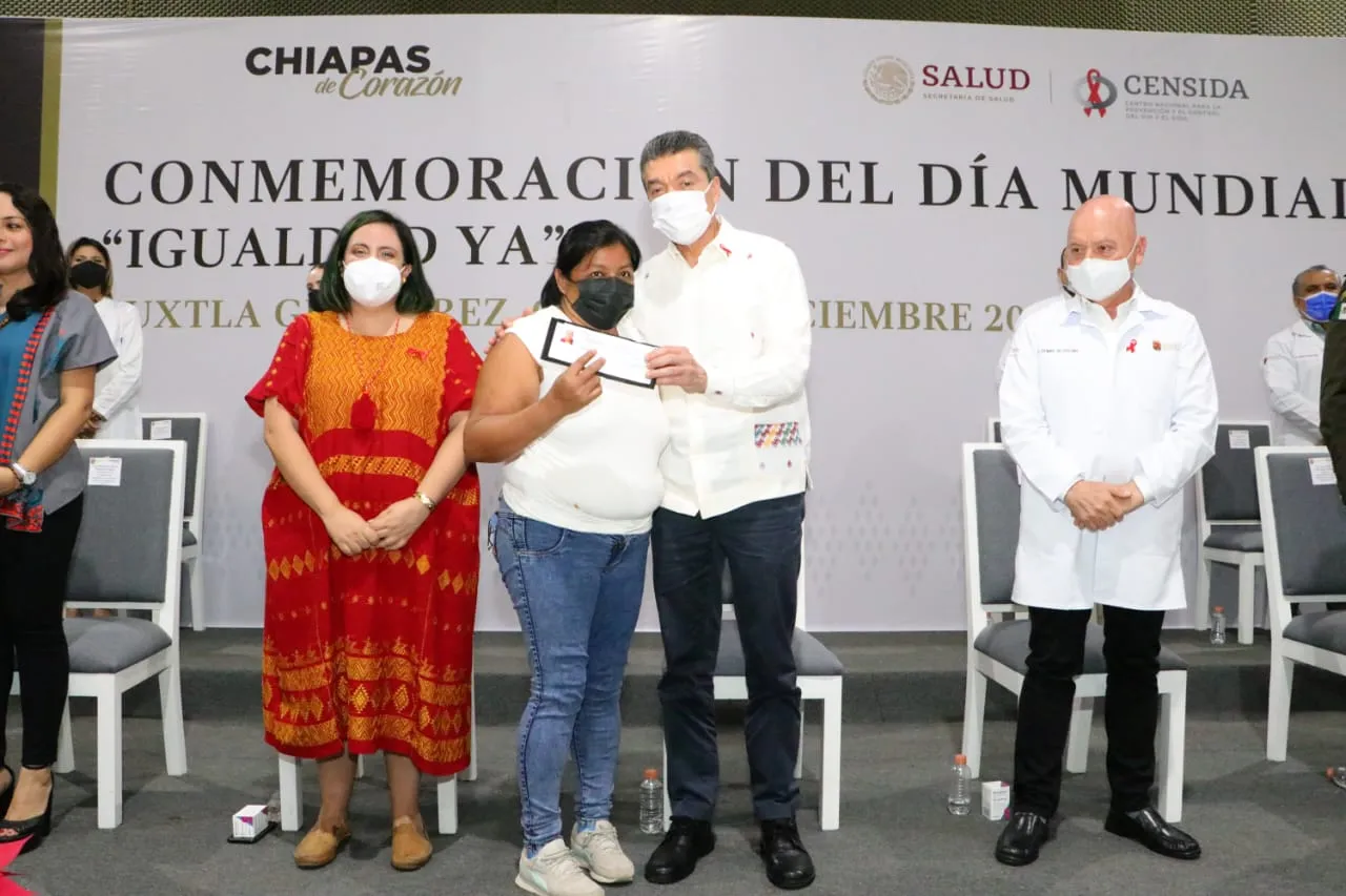 Con beneficios para el tratamiento y prevención del VIH, Rutilio Escandón conmemora el Día Mundial del Sida