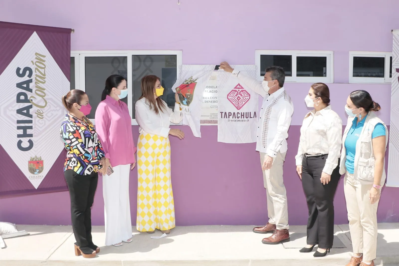 En Tapachula, Rutilio Escandón inaugura remodelación del módulo para atender a mujeres en situación de riesgo