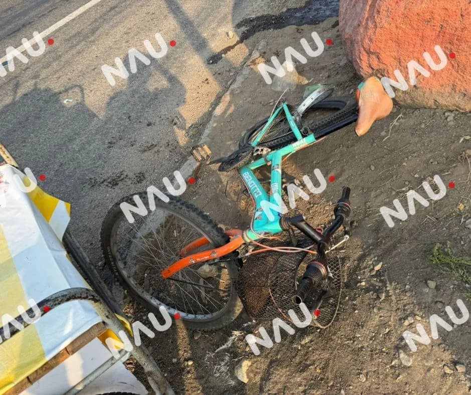 Motociclista y ciclista resultan lesionados tras choque por alcance en el Libramiento Sur