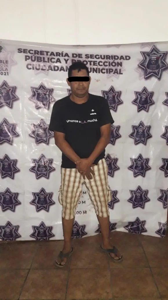 POLICIAS MUNICIPALES LO DETUVIERON POR GOLPEAR A UNA MUJER