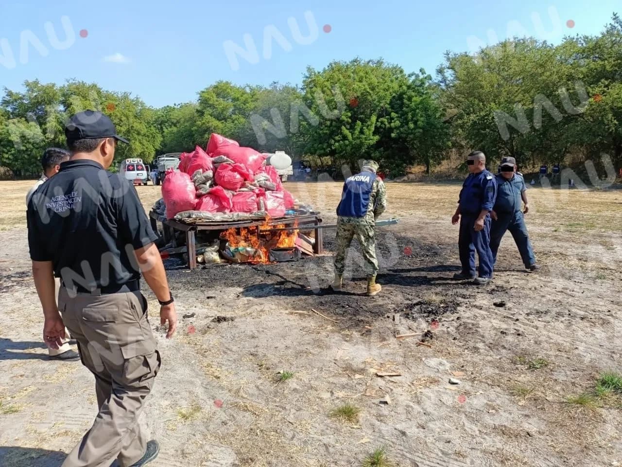 Mil kilogramos de cocaína al fuego