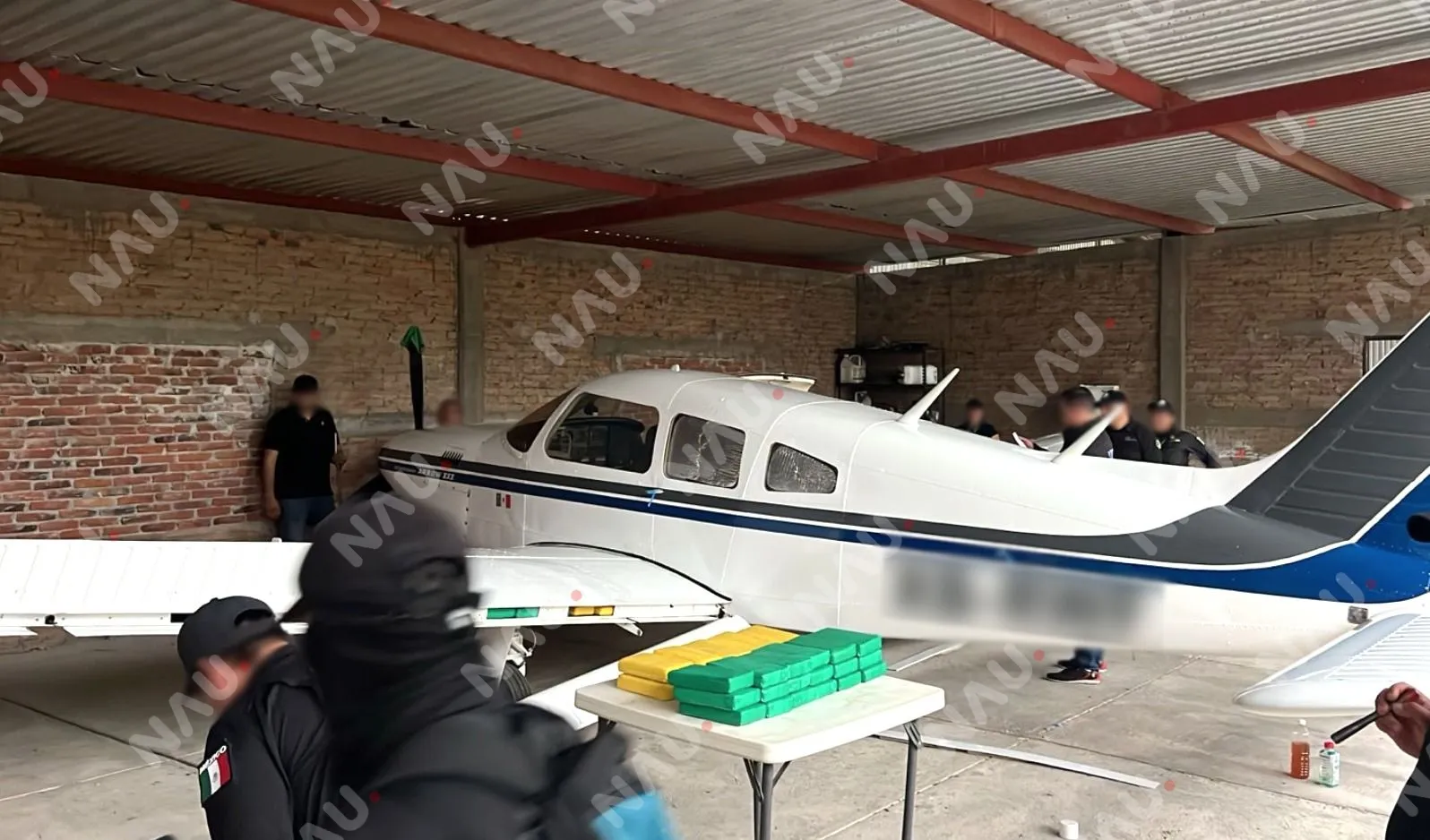 Aseguran más de 200 paquetes de cocaína y una avioneta en Tapachula