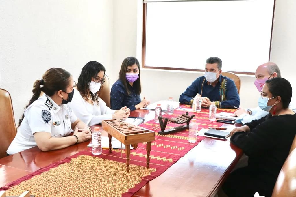 Rutilio Escandón se reúne con el representante de la UNODC en México, Kristian Hölge