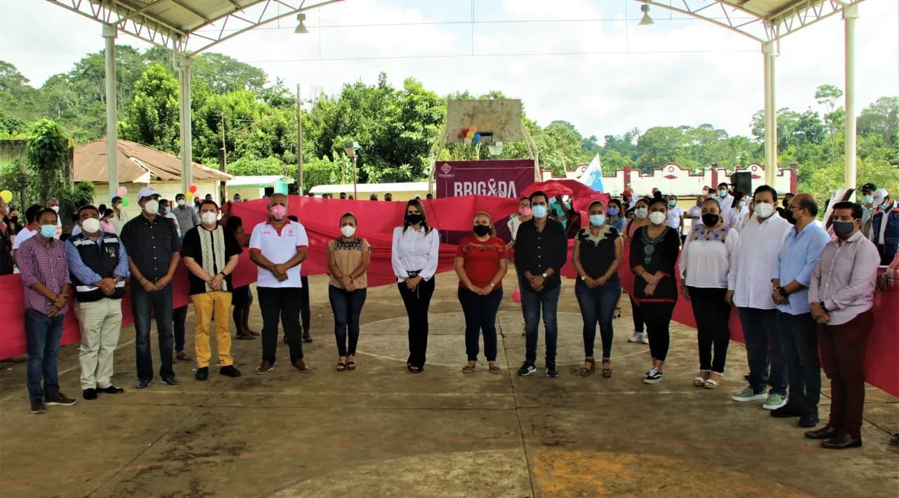 REALIZAN CONSULTA CIUDADANA Y BRIGADA ROSA EN EL EJIDO EL EDÉN DE TAPACHULA