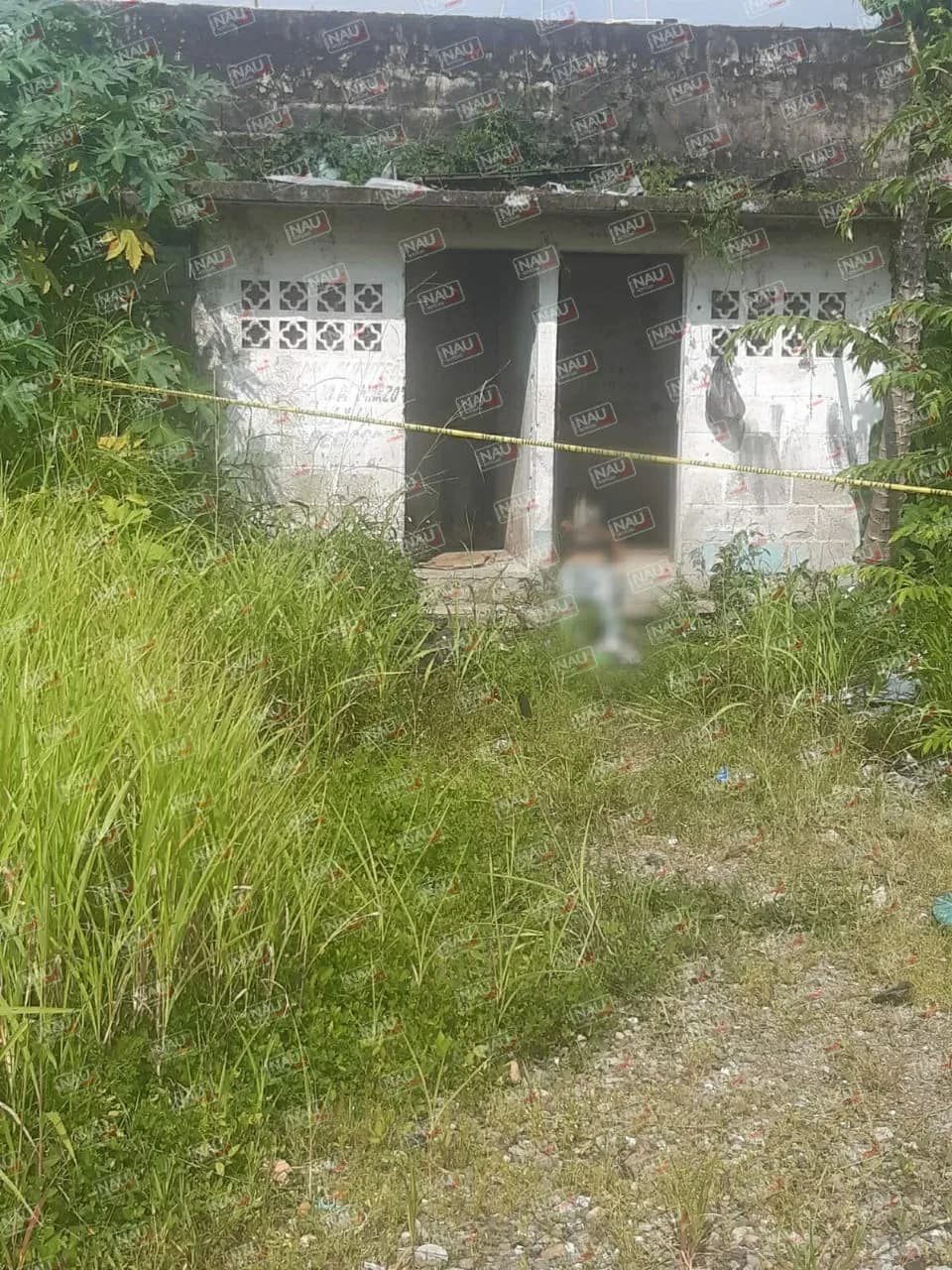 Indigente fallece en un patio baldío.