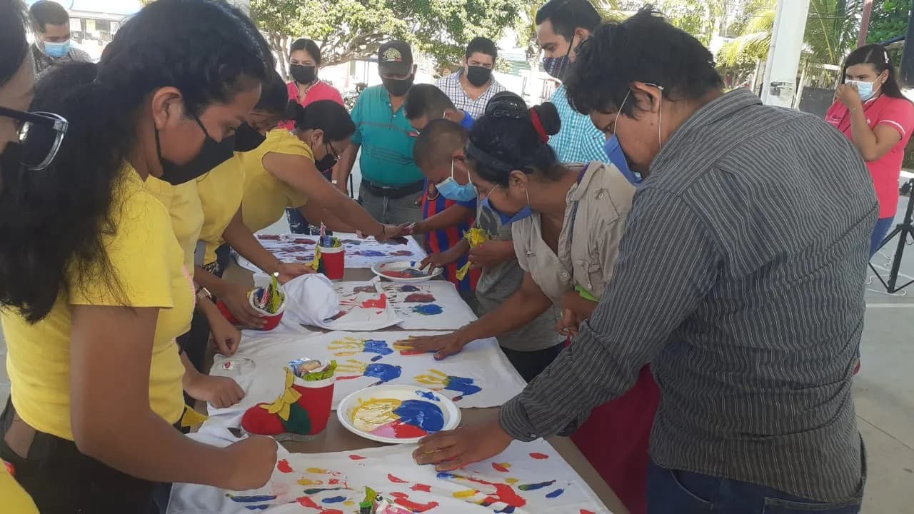 AYUNTAMIENTO REALIZÓ TALLER DE ARTE-TERAPIA PARA PERSONAS DISCAPACITADAS EN PUERTO MADERO