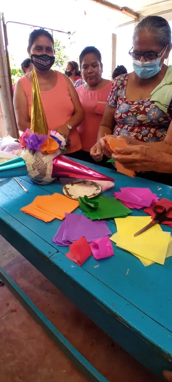 FOMENTAN TALLERES DE AUTOEMPLEO EN COLONIAS DE TAPACHULA