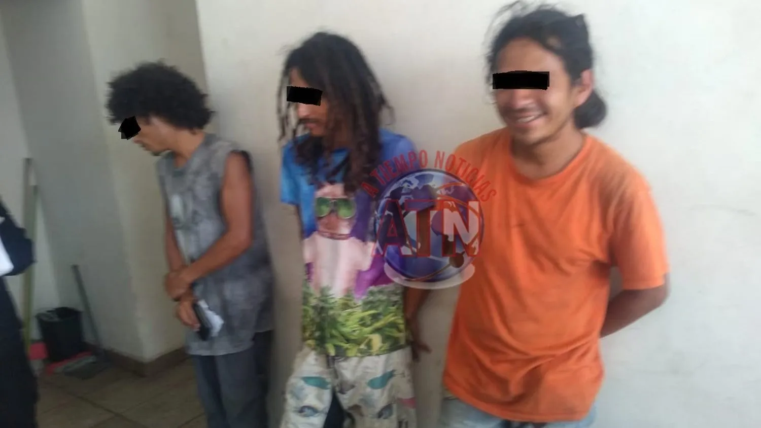 Dos malabaristas y un artista detenidos por fumar marihuana en el Malecón