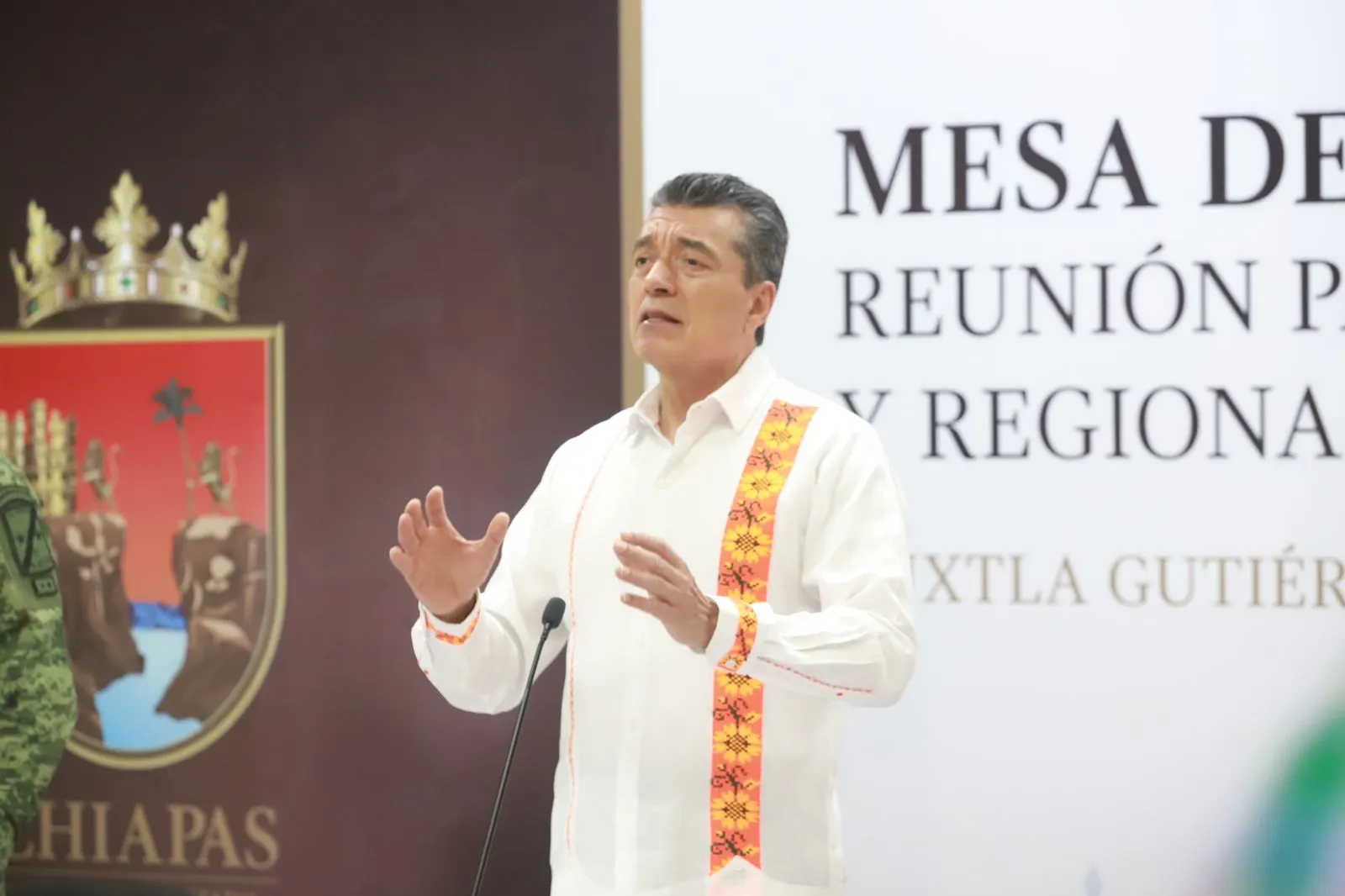 Pide Rutilio Escandón reforzar medidas preventivas contra el dengue, zika y chikungunya en los hogares