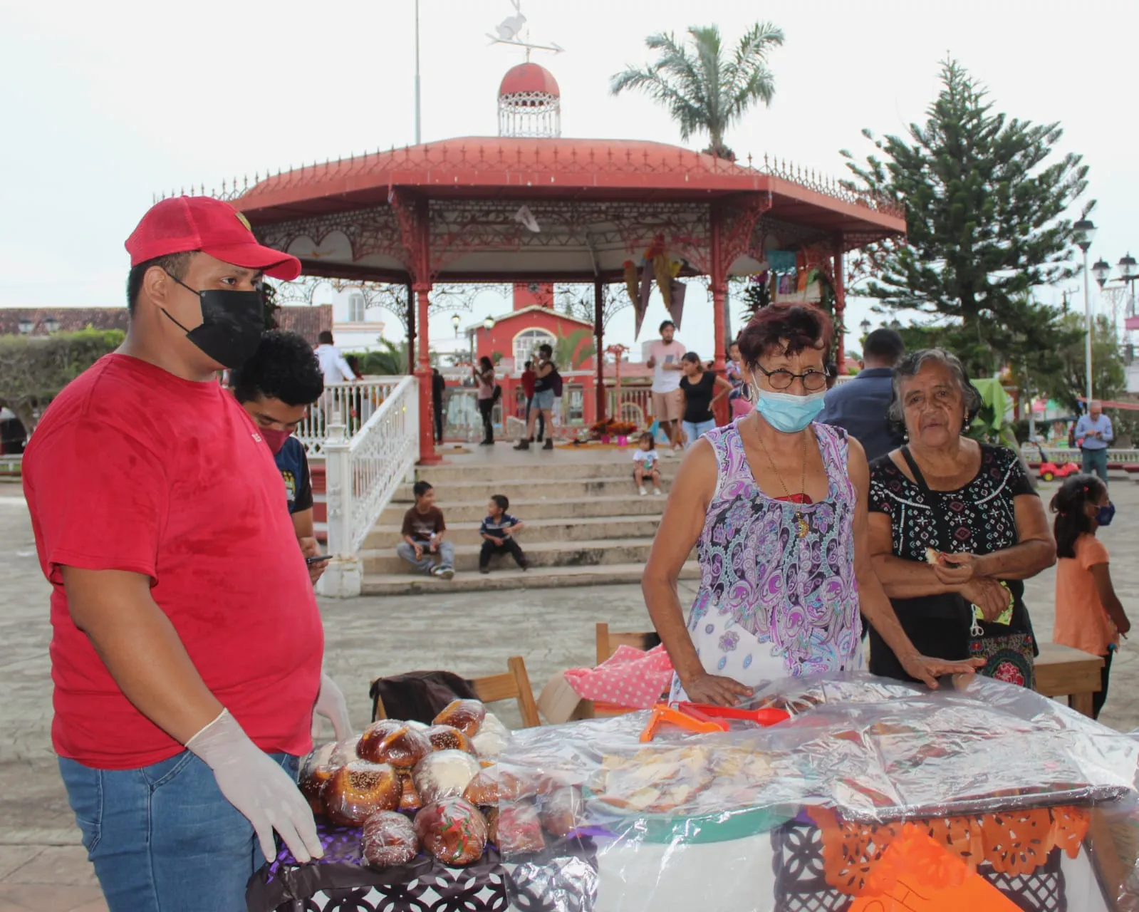 DIF Tuxtla Chico celebra el Día de Muertos con muestra gastronómica