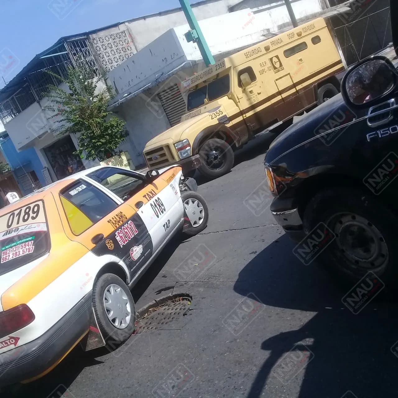 Se dieron con todo en pleno cruce de semáforos