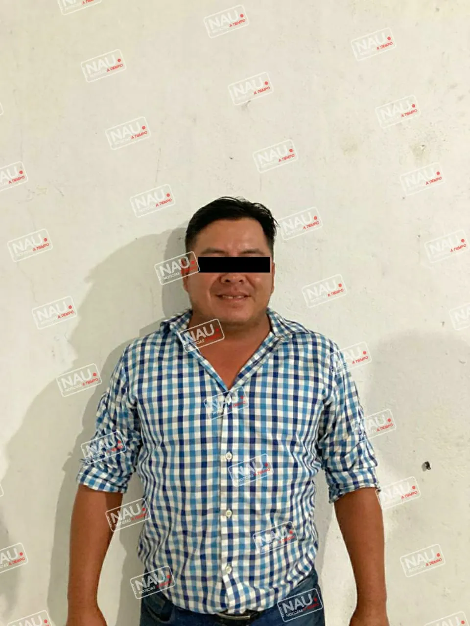 Detienen a sujeto bajo los efectos del alcohol por conducir un vehículo.