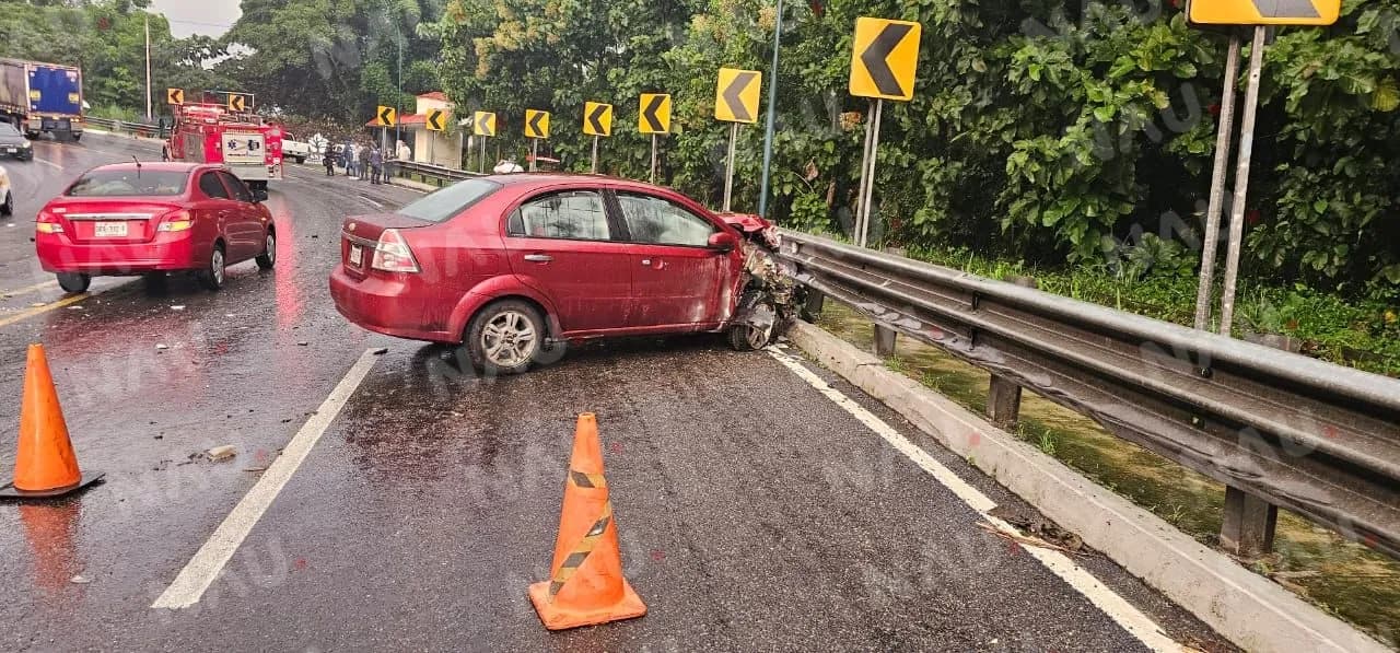 Accidente en la Carretera Tuxtla Chico – Tapachula, Deja Solo Daños Materiales