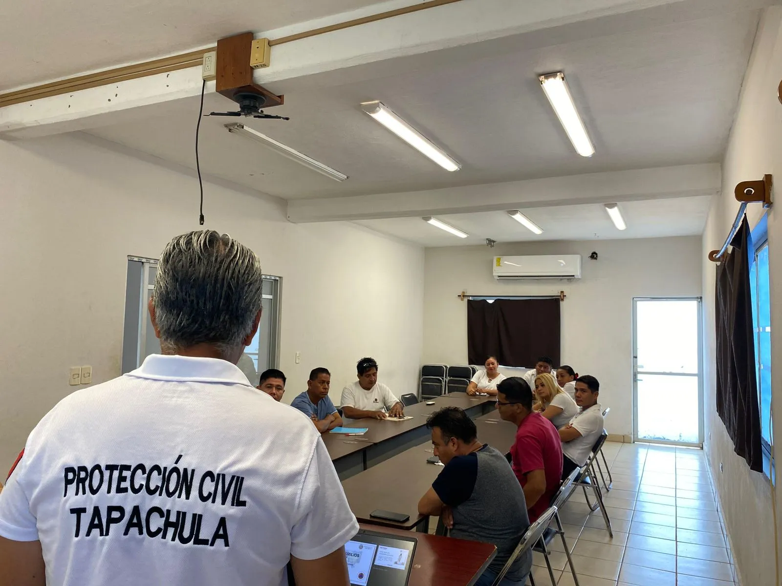 Capacitan a empleados de hoteles en Tapachula para reforzar conocimientos en primeros auxilios