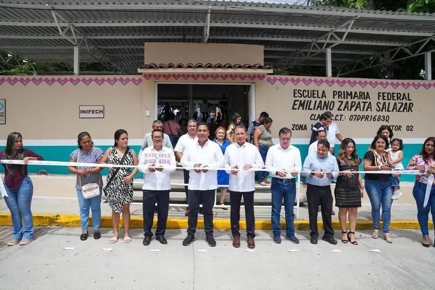 Con inversión superior a 3.5 mdp, Eduardo Ramírez mejora escuelas en Tuxtla Gutiérrez