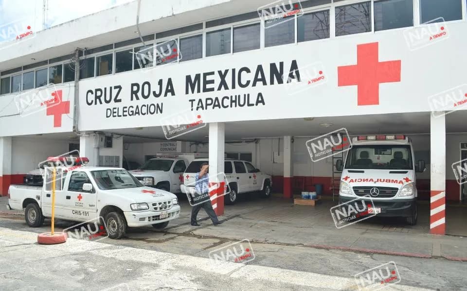 Dos menores lesionados al derrapar la motocicleta en que se desplazaban.