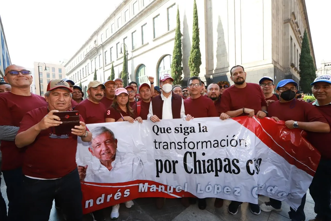 Marcha Rutilio Escandón junto al presidente AMLO por los cuatro años de transformación de México