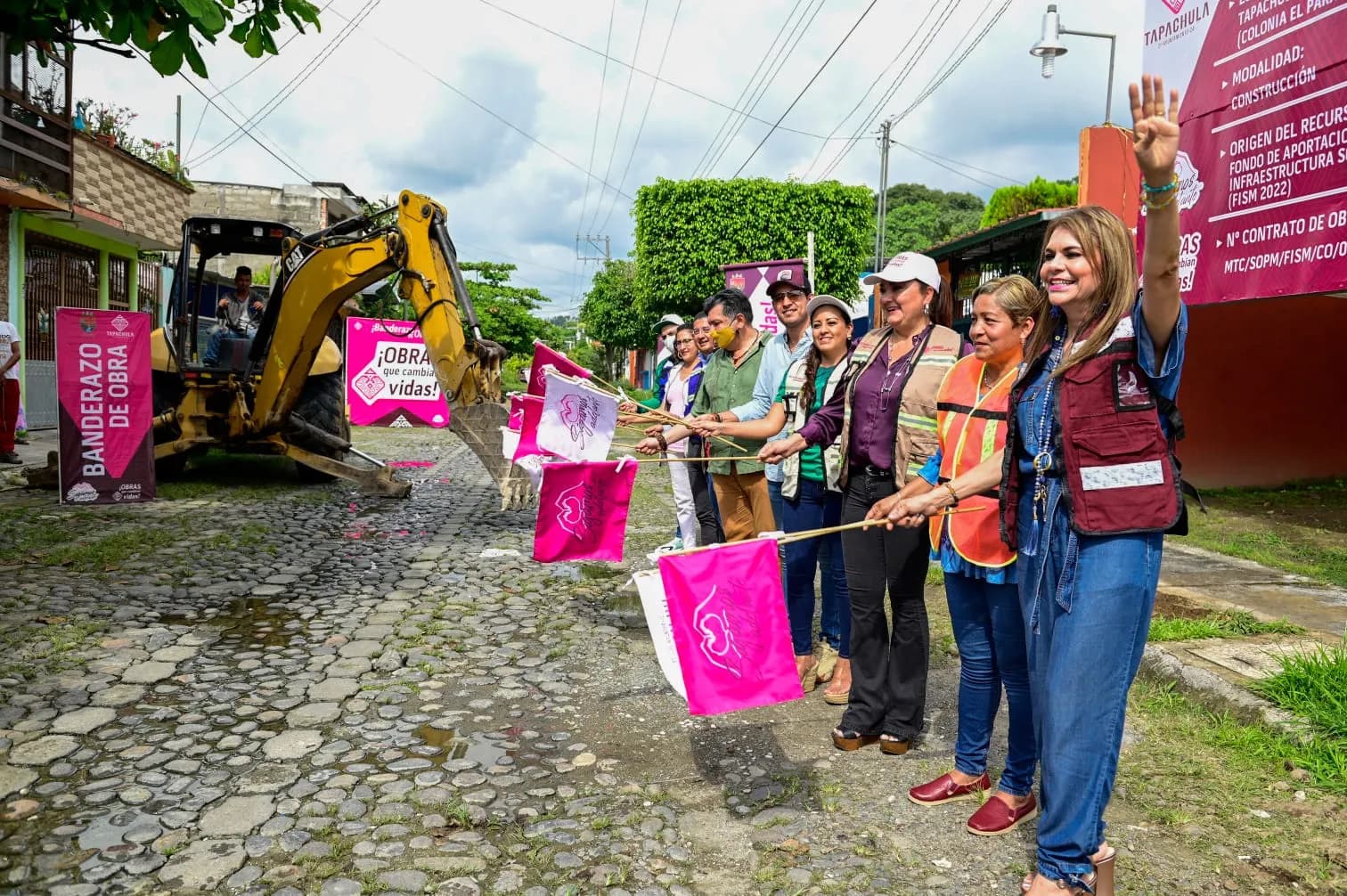 AYUNTAMIENTO DE TAPACHULA INICIA OBRA DE PAVIMENTACIÓN MIXTA DE CALLES EN FRACCIONAMIENTO EL PARAÍSO