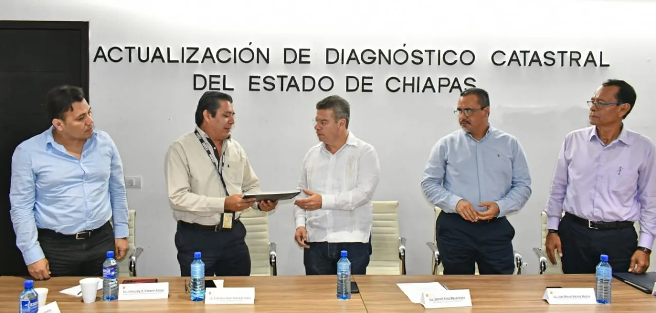 Recibe Ismael Brito diagnóstico de la gestión catastral en la entidad