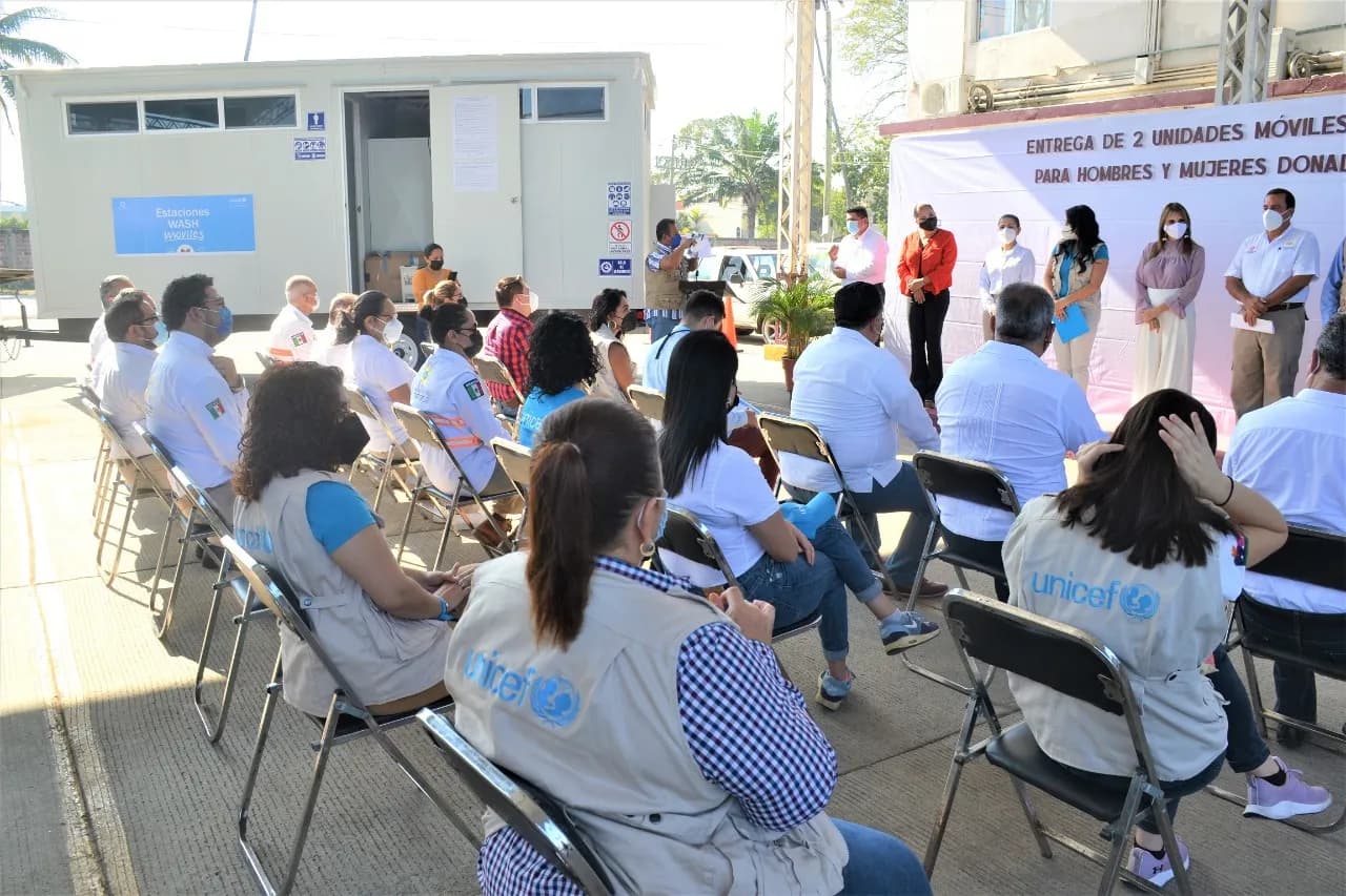 DONA UNICEF UNIDADES DE SANEAMIENTO AL MUNICIPIO DE TAPACHULA
