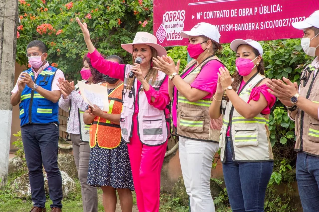 BAJO LOS PRINCIPIOS DE LA CUARTA TRANSFORMACIÓN, SEGUIMOS CAMBIANDO EL ROSTRO DE TAPACHULA: ROSY URBINA