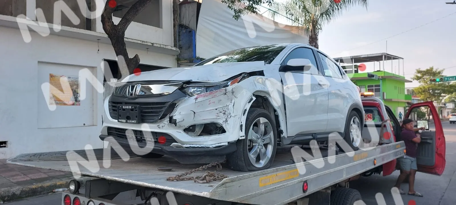 Un herido deja accidente en cruce de semáforos