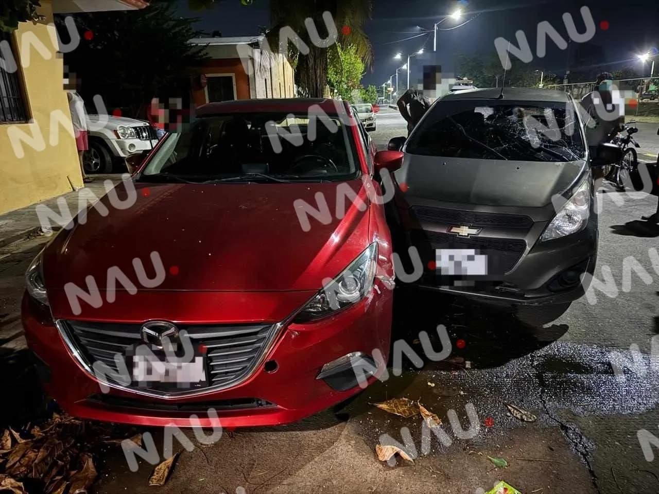 Accidente en la colonia Benito Juárez deja cuantiosos daños materiales