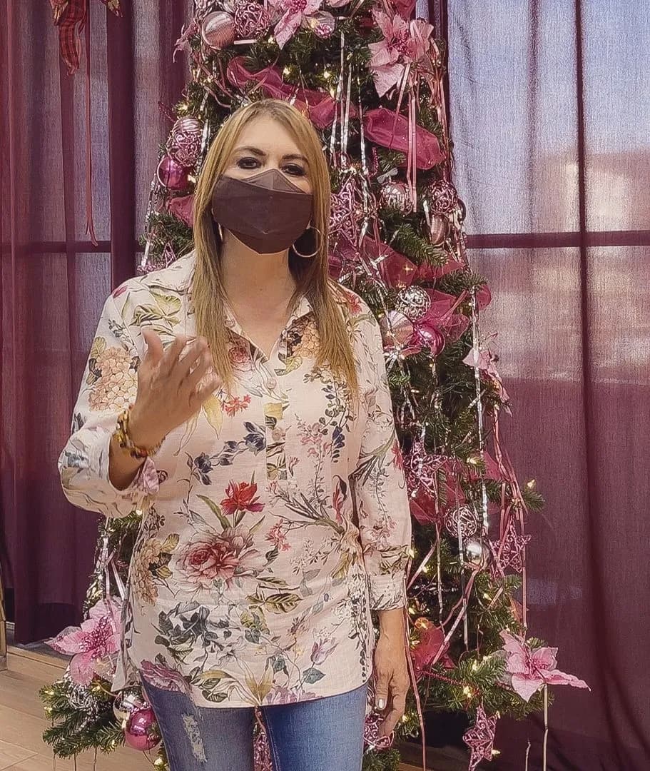 ROSY URBINA ENVÍA MENSAJE DE PAZ CON MOTIVO DE NAVIDAD